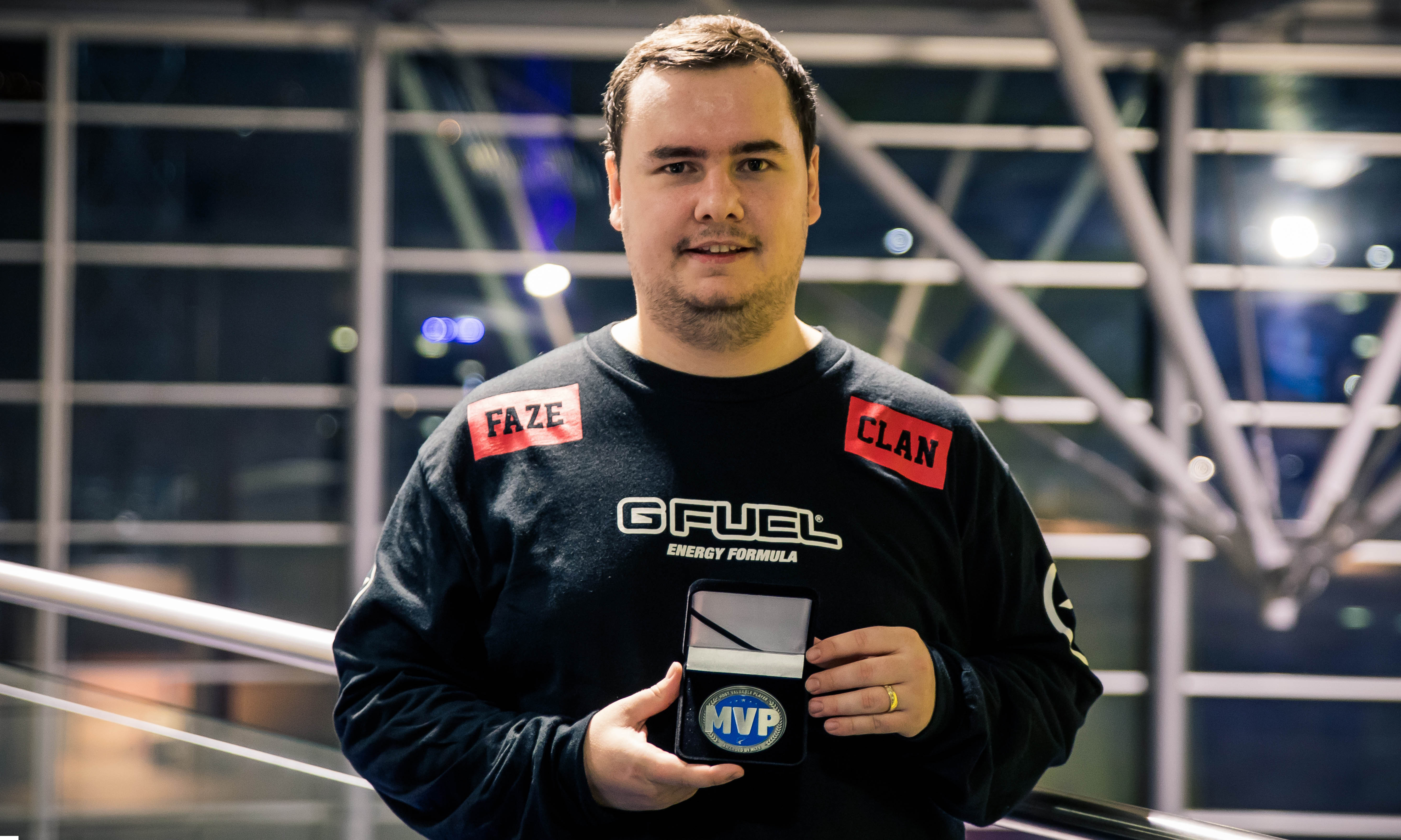 回撤距离被 回撤距离被