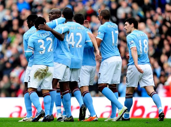 倒三角传球 倒三角传球